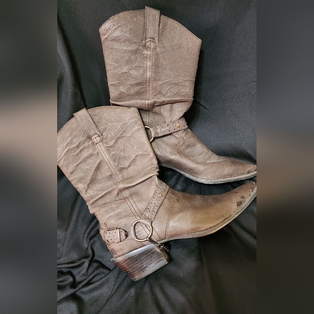 Medium brown western boots